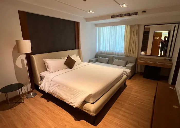 2 Bedroom Luxury Condo, Patong