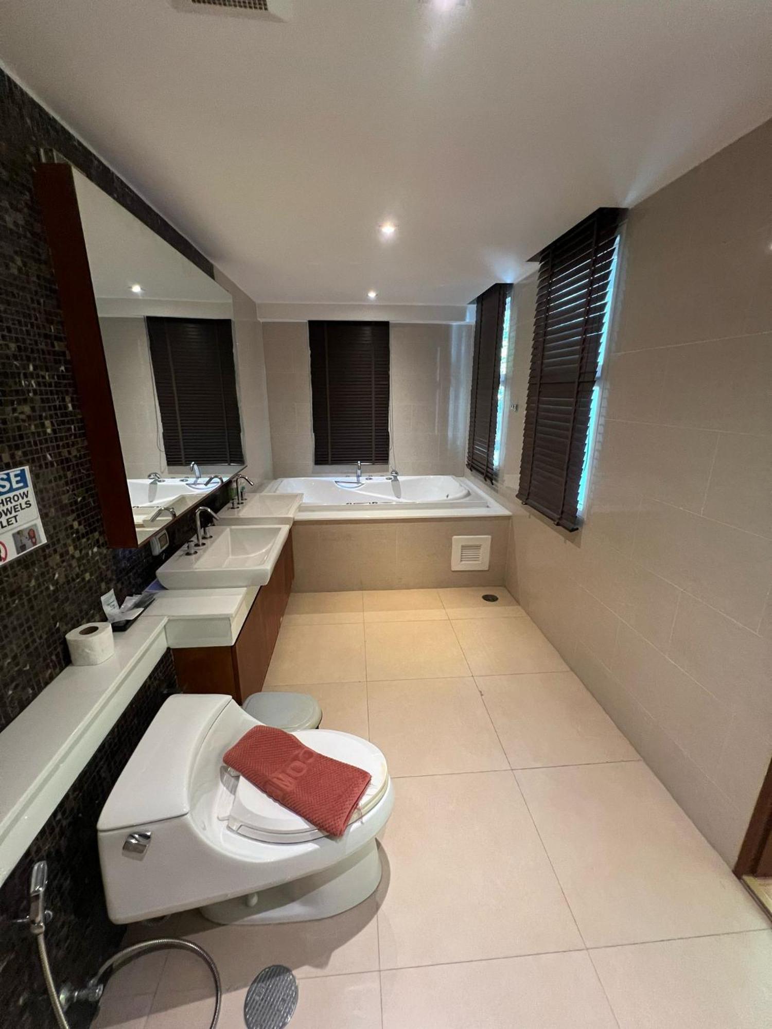 2 Bedroom Luxury Condo, Lägenhet Patong